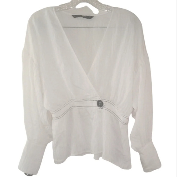 Zara Basic White 3/4 Sleeve Oversized Button Detail Surplice Top‎ Size Medium - Picture 1 of 6